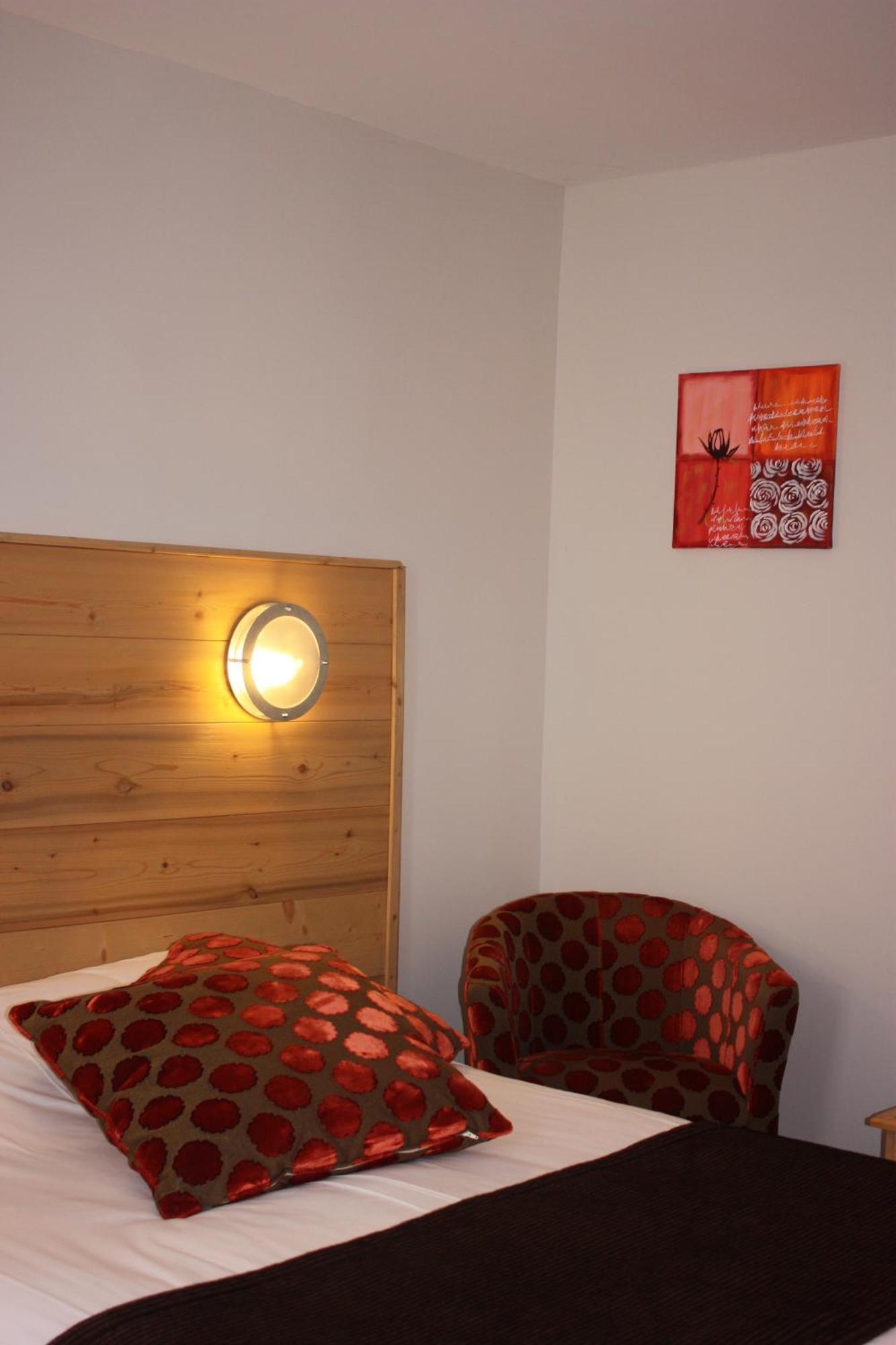 Le Hotel 3*